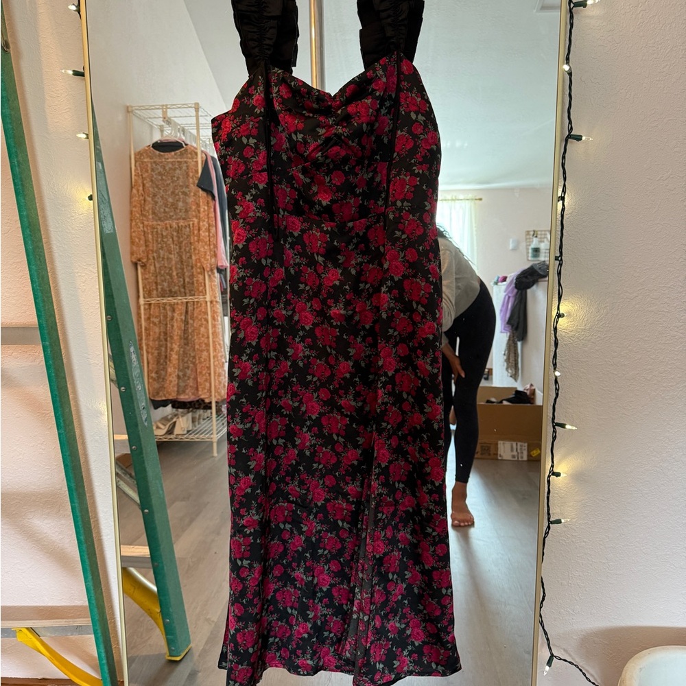 Francesca's Collections Black and Pink Floral Midi Dress